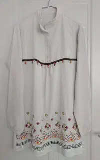 چند عدد تونیک و مانتو نو