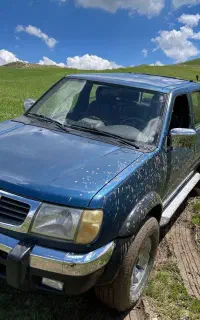 نیسان پیکاپ مدل۸۰ استثنایی