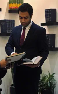 مشاوره آزمون وکالت توسط وکیل پایه یک دادگستری