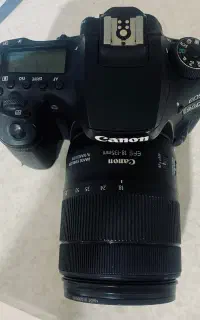 دوربین حرفه‌ای Canon 90D به همراه لنز 18-135