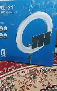 رینگ لایت با سه پایه