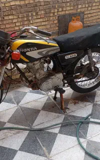 موتر سی دی ای پارکینگی