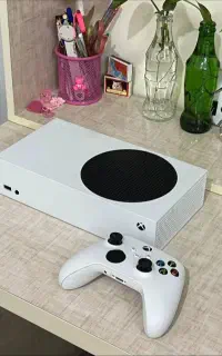 Xbox series S اکس باکس سری اس کاملا نو
