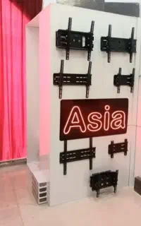 دیواری کن تلویزیون رو