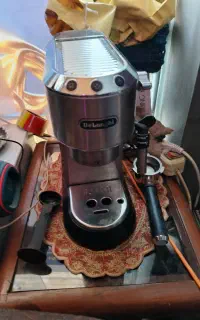دستگاه اسپرسوساز دلونگی