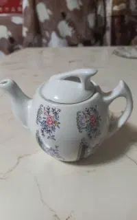 قوری چینی کوچک