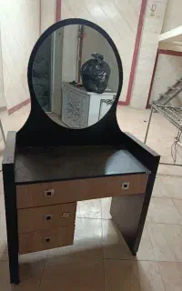 میز آرایش
