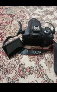 دوربین کنون ۷۵۰dصفحه لمسی معاوضه با آیفون