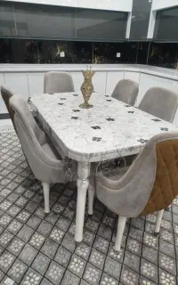 میز غذاخوری