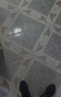 خدمتکار نظافتی منزل