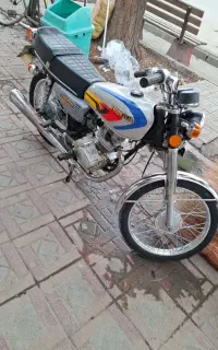 موتور ۱۲۵ روان