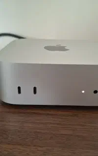Mac Mini M4 + Mouse + Keyboard