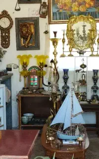 آنتیک و قدیمی. کلاسیک