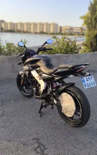 ان اس 200
