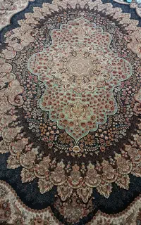 فرش ۲ تخته ۹ متری یکی ۶ متری با یک جفت پشتی