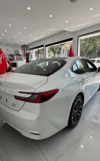 تویوتا کمری ۲۰۲۴ فول هیبرید