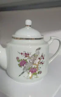 قوری چینی بزرگ