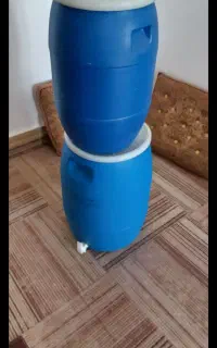 دو عدد بشکه