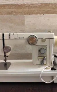 چرخ خیاطی ژانومه 802