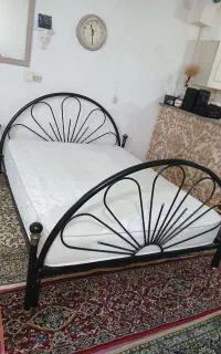 تخت خواب دونفره با تشک فنری
