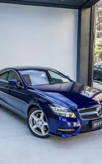 نیروی خانم برای دیتیلینگ و کاور بدنه خودرو