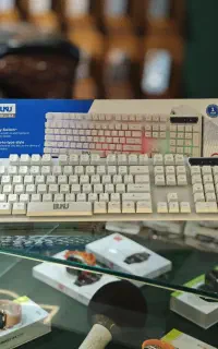 کیبورد آرجی‌بی Buku