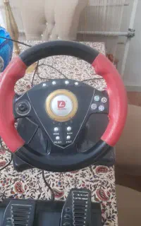 فرمان کنسول بازی همراه دنده و پدال گاز و ترمز