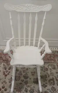 صندلی مادربزگ یا صندلی راکی
