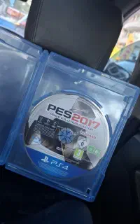 دیسک PES2017.      برای PS5و PS4 ‌. زیرقیمت