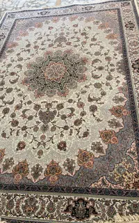 فرش ۹متری در حد نو کاملا سالم