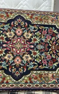 پشتی قالی و سجاده