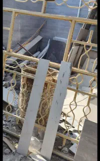 پنجره آهنی
