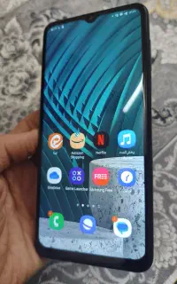 گوشی سامسونگ مدل m12 .
