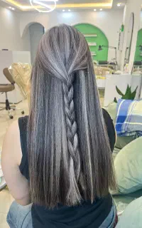 آموزش و خدمات سالن زیبایی