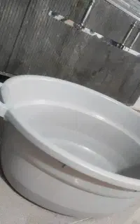 وان حمام تشت