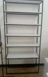 قفسه و اتاق پرو