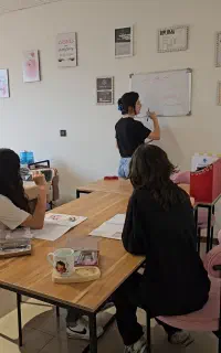 مرکز آموزش اکستنشن مژه کارورزی رایگان