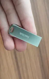 فلش SanDisk 64G (سرعت 3.2)