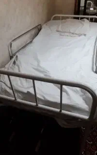 تخت دوشکن بیمارستانی