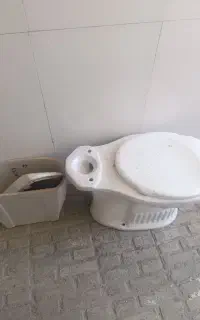 توالت فرنگی دوتیکه