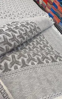 روفرشی تندیس زربافت یزد گالری نگارین بسکابادی