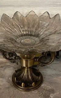 میوه خوری پایه دار
