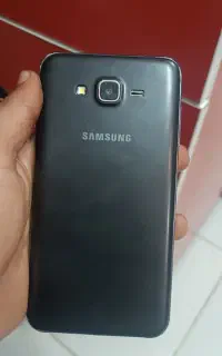 گوشی J7