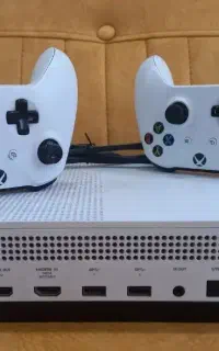 ایکس باکس وان اس دو دسته