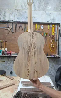 ساخت و تعمیرات تخصصی گیتار اقساطی