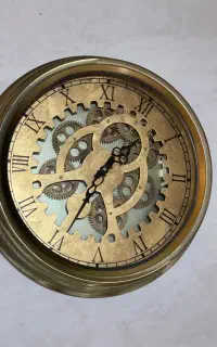 ساعت دیواری