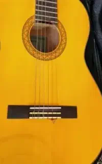 گیتاریاماها 70c