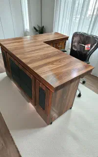 میز و‌ صندلی اداری