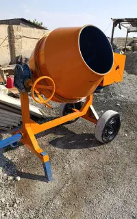 کارگر ساده موزاییک سازی