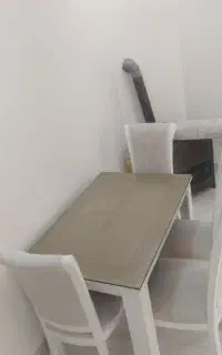 میز نهارخوری چهار نفره